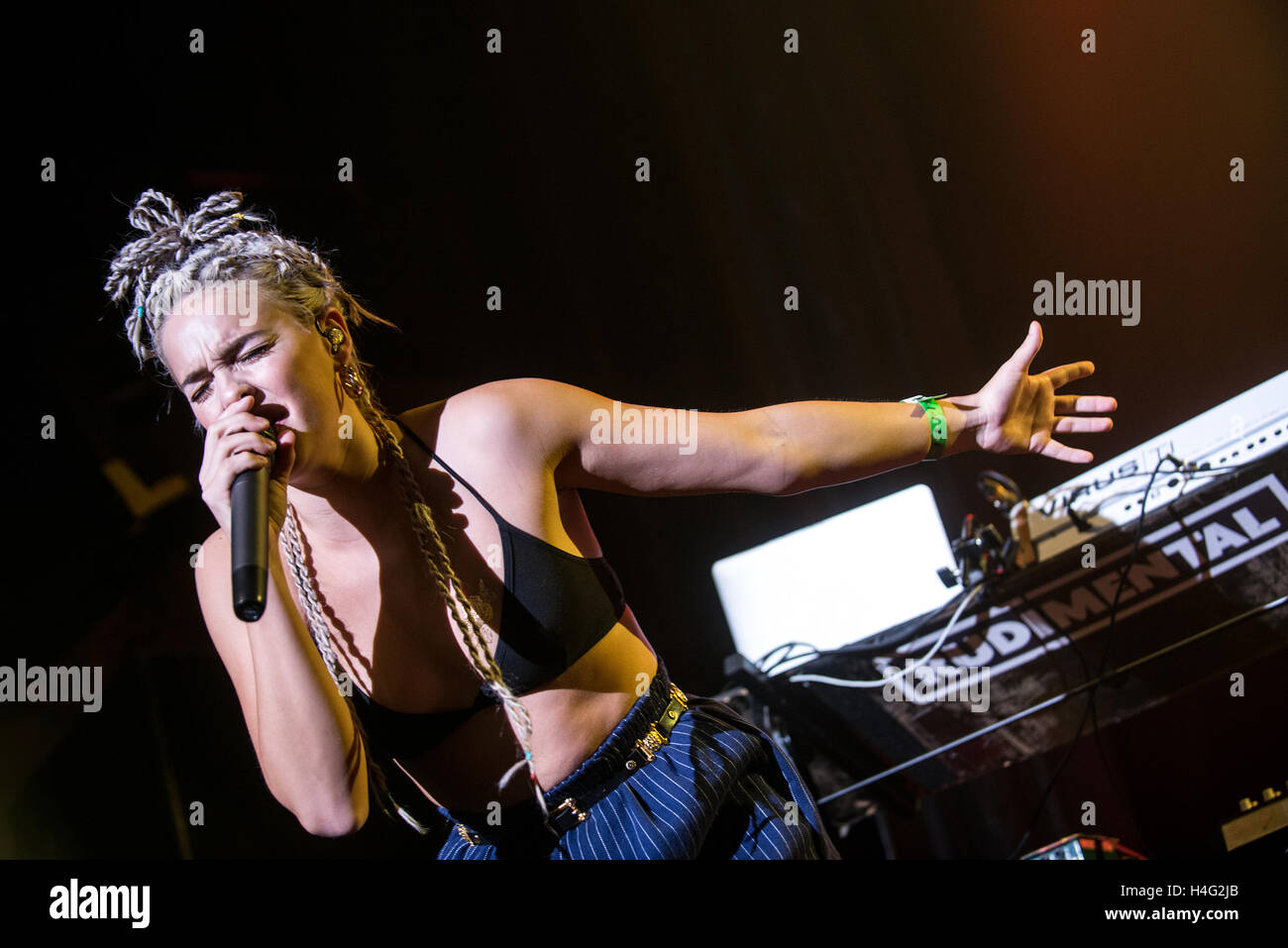 Anne marie rudimental hi-res stock photography and images - Alamy