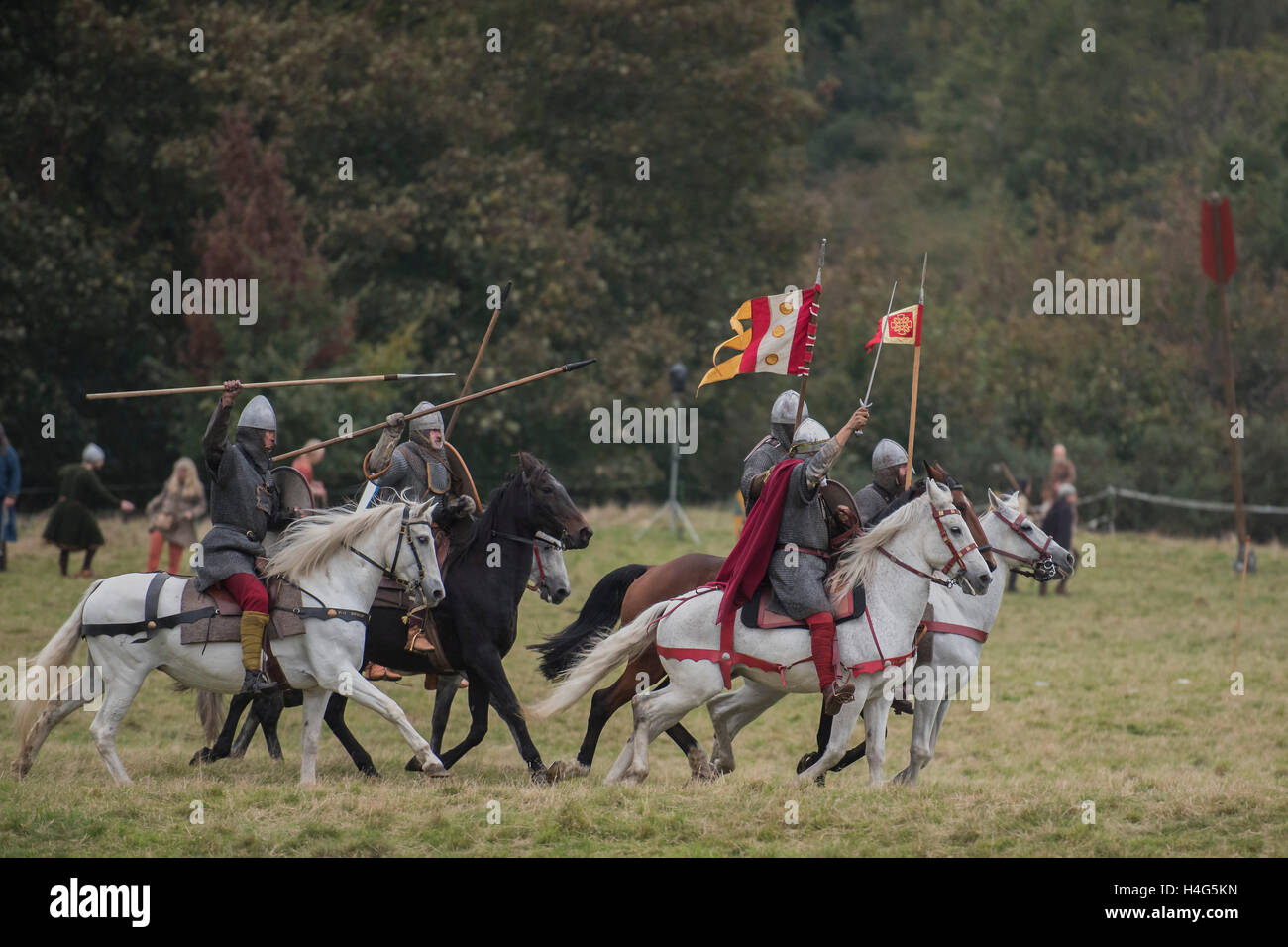 Medieval cavalry hires stock photography and images Alamy