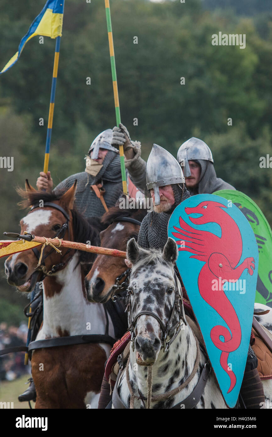Hastings, East Sussex, UK. 15th October, 2016. English Heritage’s annual reenactment of the