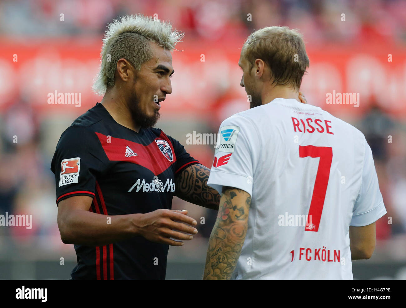 Cologne, Germany 15.10.2016, Bundesliga matchday 7, 1. FC Koeln - FC  Ingolstadt: Marcel Risse (Koeln, R) with Dario Lezcano Farina (Ingolstadt).  Credit: Juergen Schwarz/Alamy Live News Stock Photo - Alamy