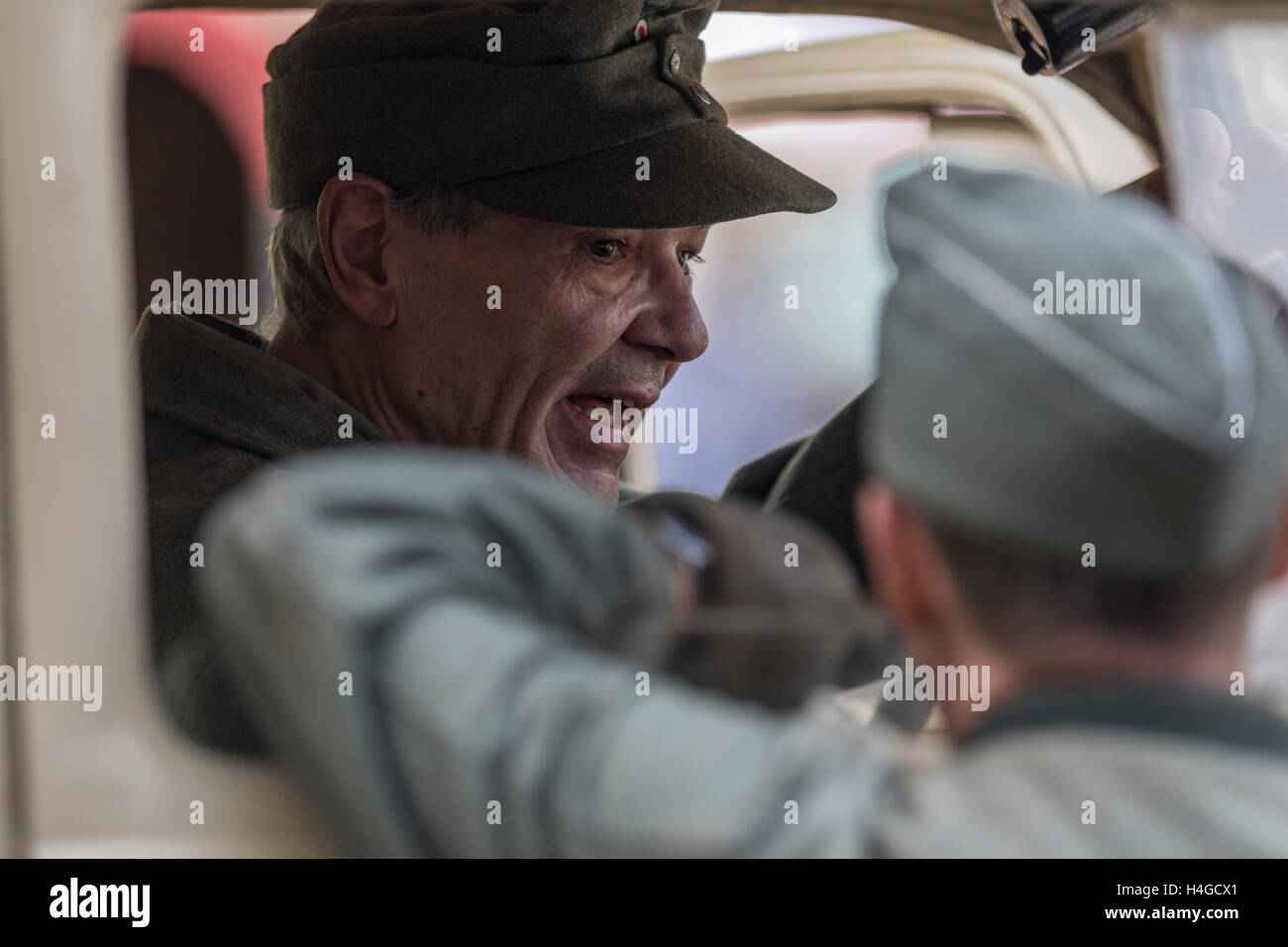 Murcia, Spain. 16th October, 2016. The Association Belix Códex retakes the city of Murcia for a historical military reenactment of the great military conflicts that hit the world last century, highlighting the First and Second World War . Credit:  ABEL F. ROS/Alamy Live News Stock Photo