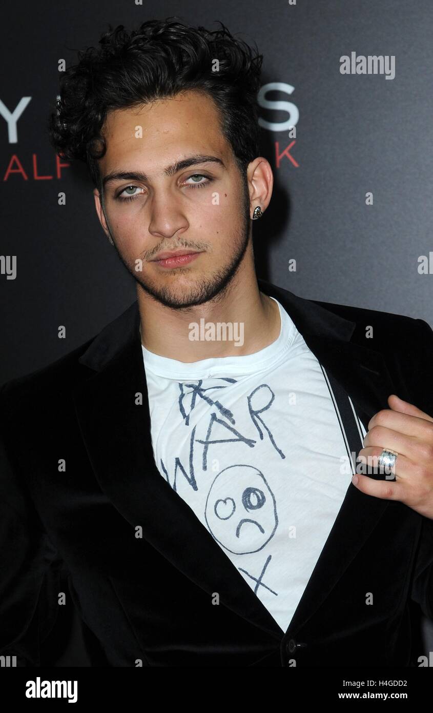 Barney Harris at arrivals for BILLY LYNN’S LONG HALFTIME WALK Premiere