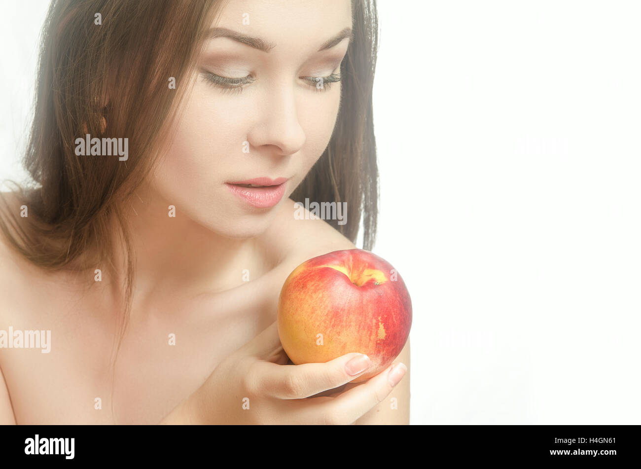teen-homemade-women-holding-peaches-as-breasts-bad-girl