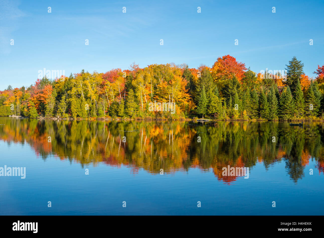 Autumn colors in Quebec, Canada (Lac Saint-Amour in Sainte-Anne-des ...