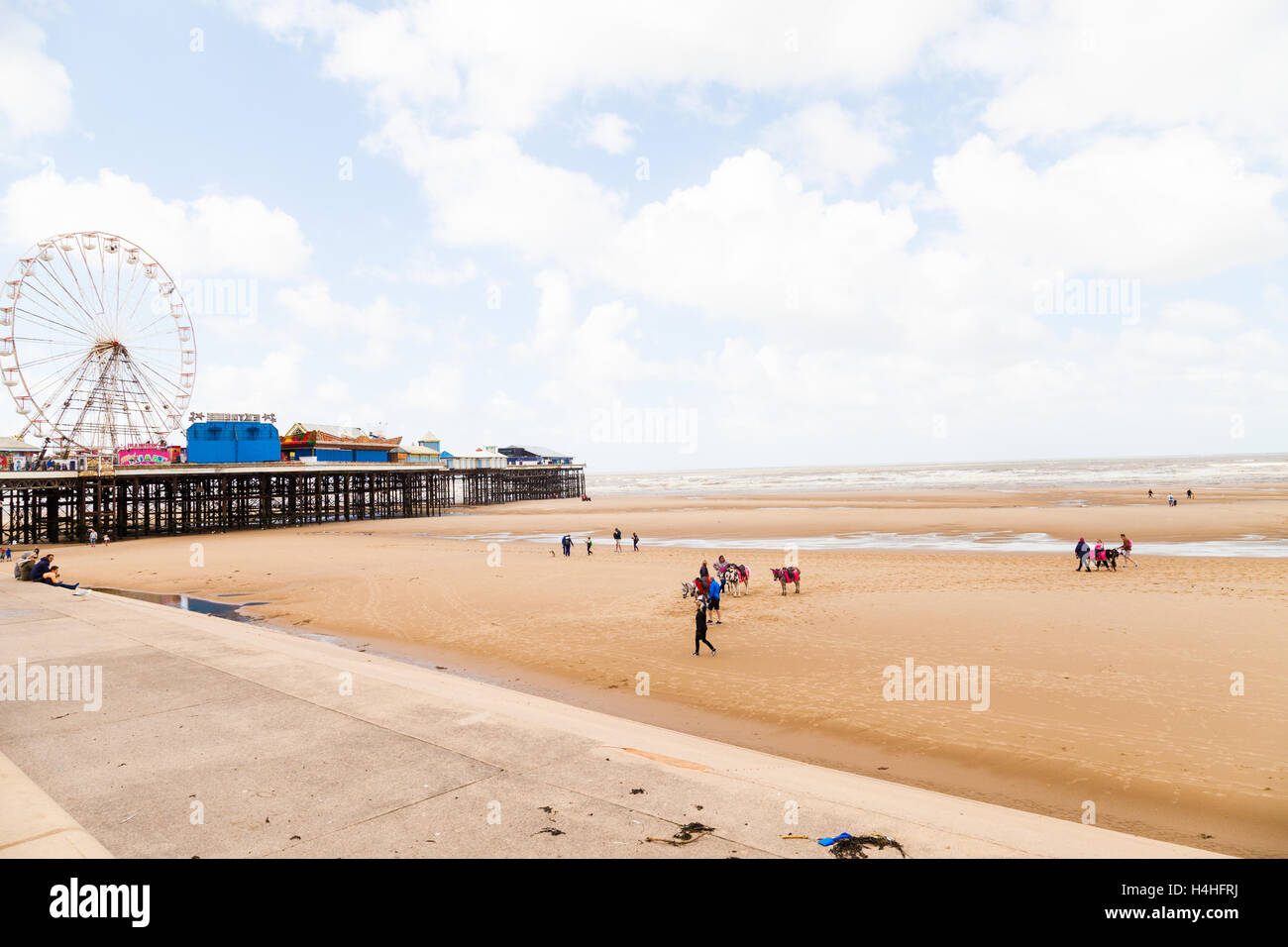 Scenic View of The ferries wheel at Blackpool’s pleasure beach. Blackpool Lancashire, England. Stock Photo