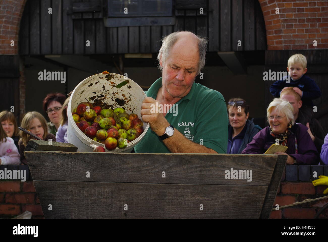Cider Pressing Demonstration Stock Photo Alamy