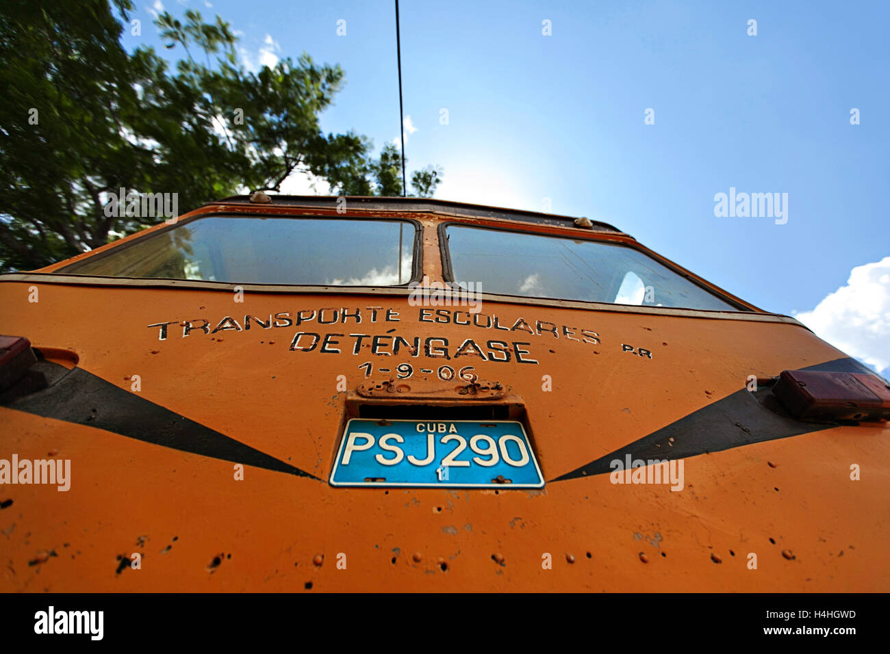 old yellow US-schoolbus on Cuba, Cuba, Caribbean Stock Photo