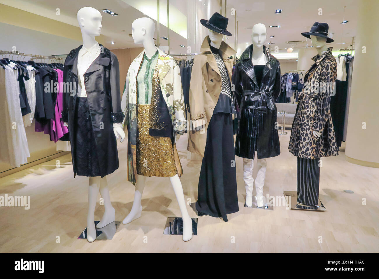 Bergdorf Goodman Luxury Department Store Display, NYC Stock Photo Alamy