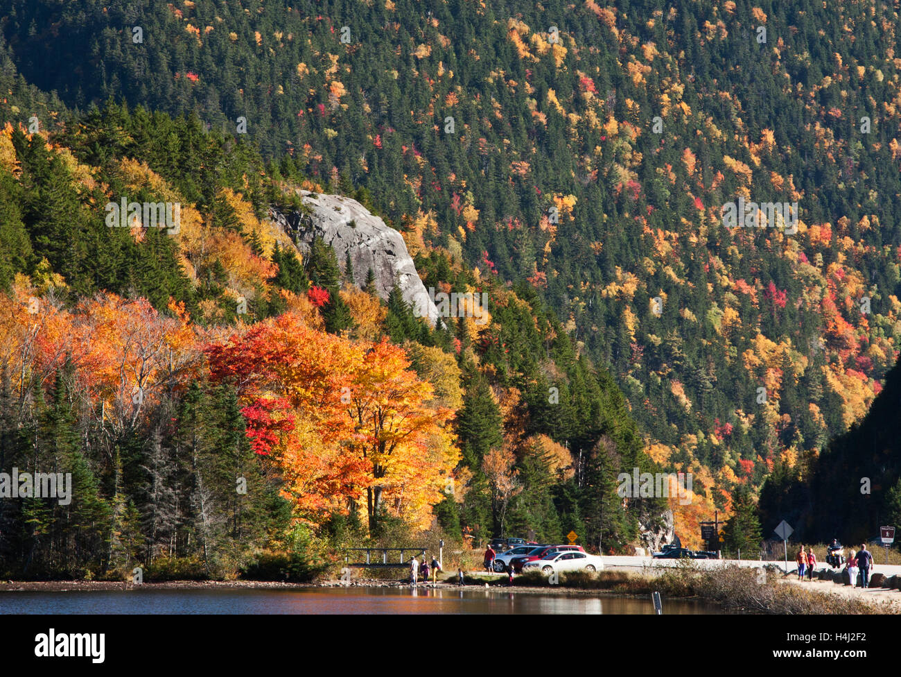 New Hampshire, autumn, Crawford Notch, fall. foliage, Saco Lake