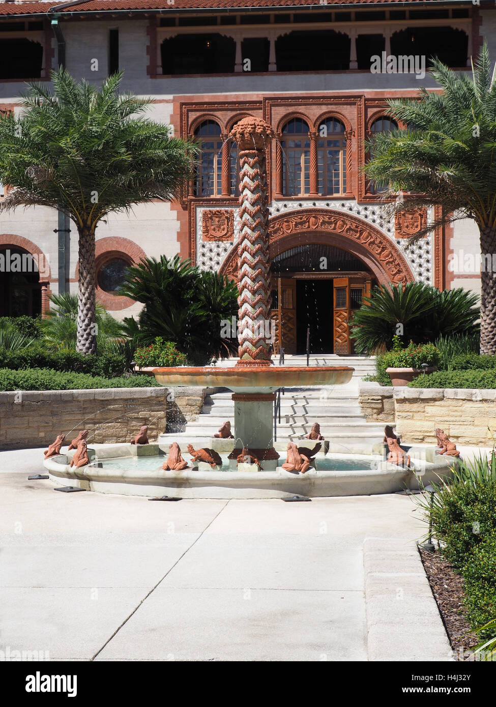 Water fountain in the courtyard at Flagler College in St. Augustine Florida.  The college is the site of the former Ponce De Leo Stock Photo