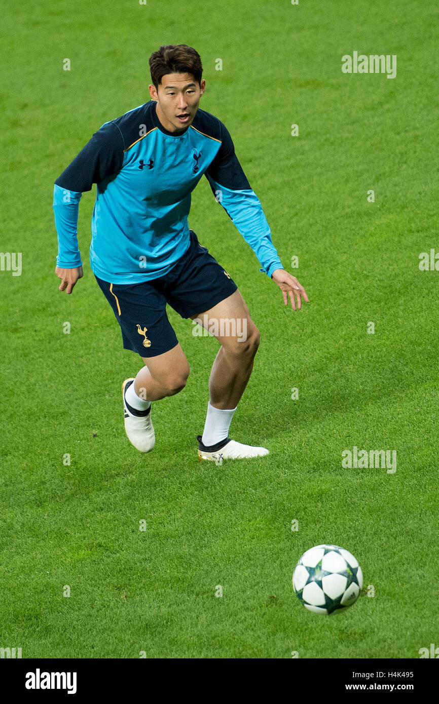son-heung-min-training-hi-res-stock-photography-and-images-alamy