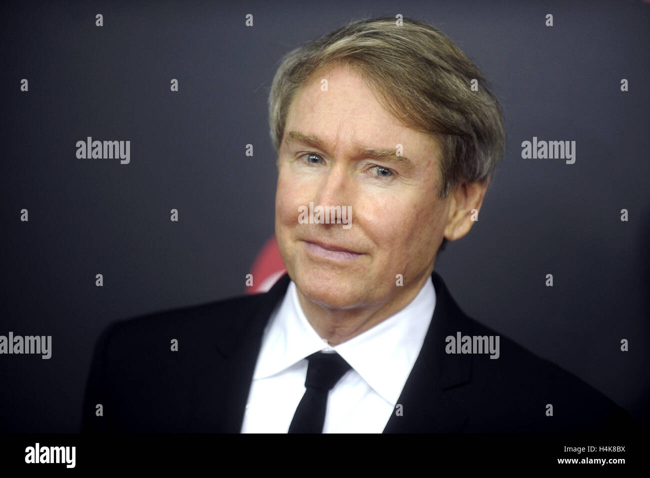 New York City. 14th Oct, 2016. Ben Fountain attends the