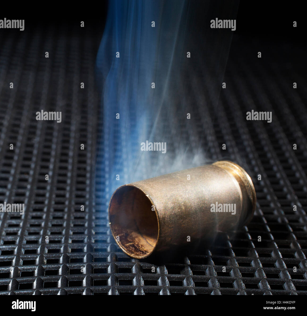 Brass bullet casing hi-res stock photography and images - Alamy