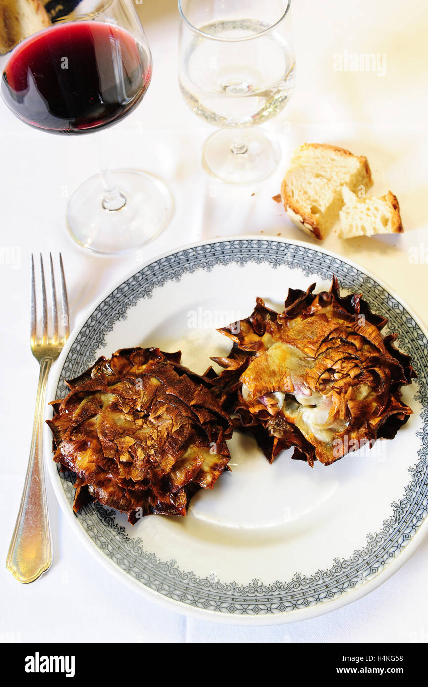 Carciofi alla giudia rome hires stock photography and images Alamy