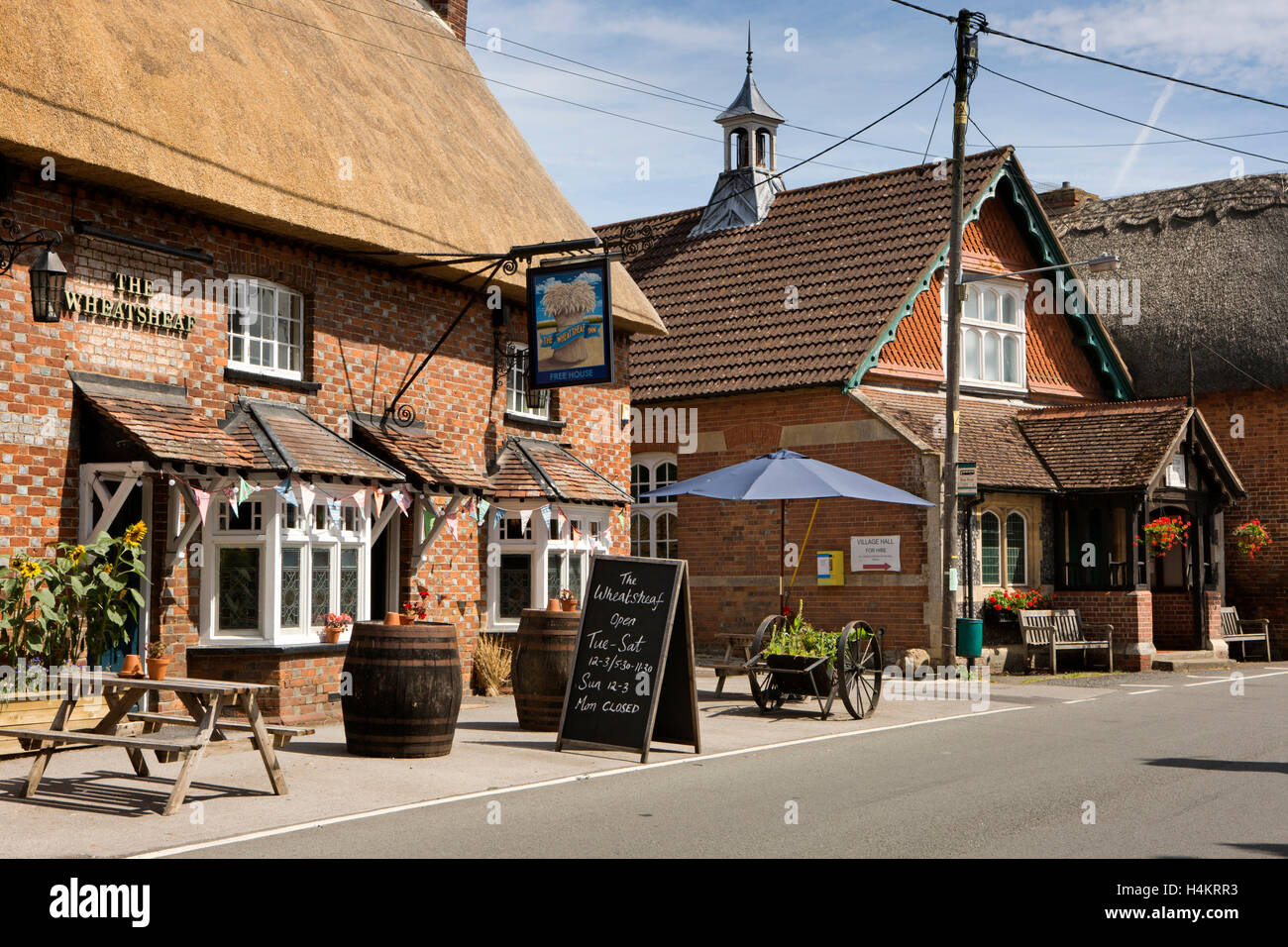 Chilton foliat hires stock photography and images Alamy