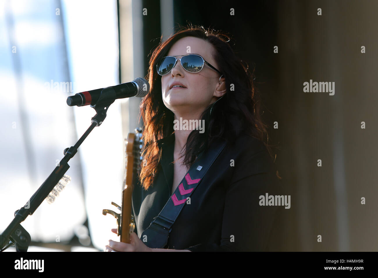 Brandy singer hires stock photography and images Alamy