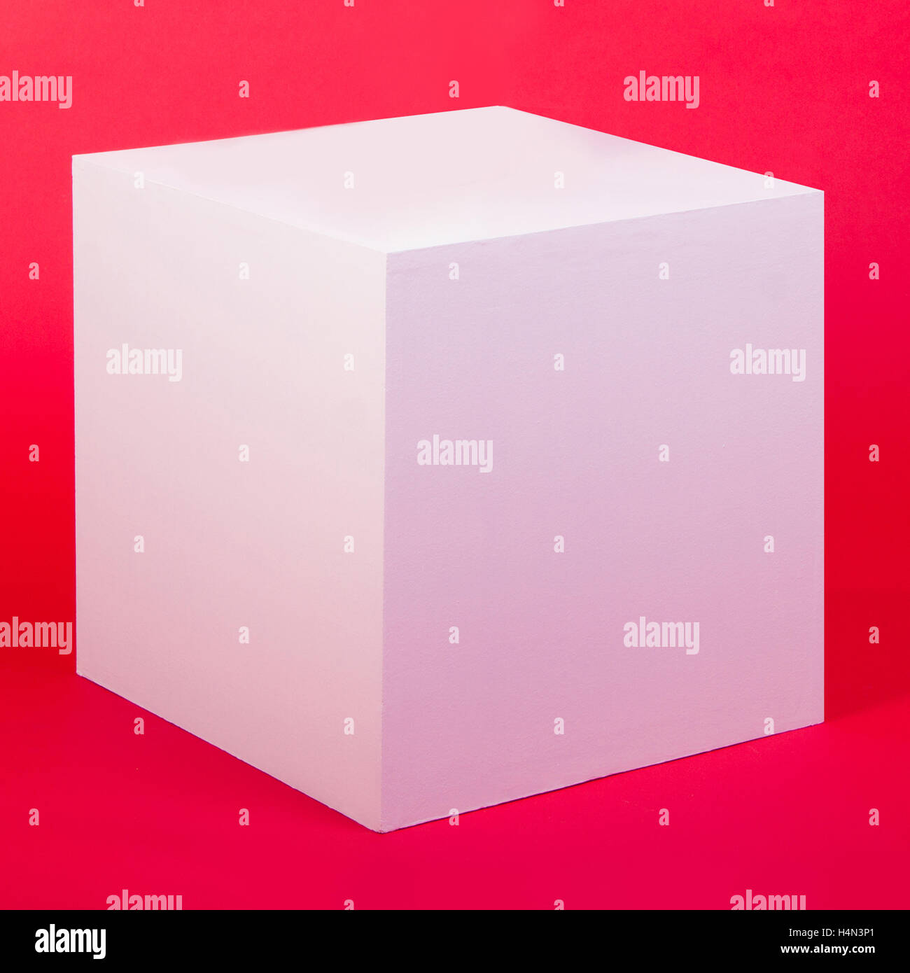 3d isolated red cube hi-res stock photography and images - Alamy