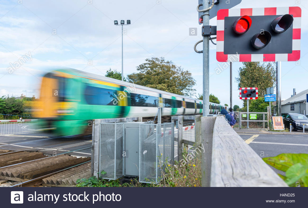 Train Crossing Moving Stock Photos & Train Crossing Moving Stock Images ...