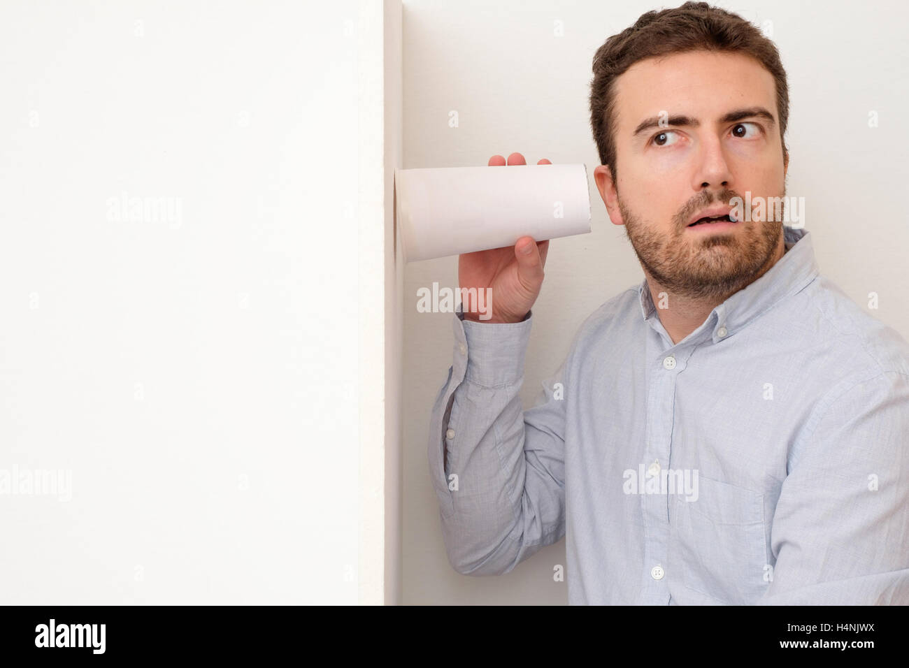 Man spying hi-res stock photography and images - Alamy