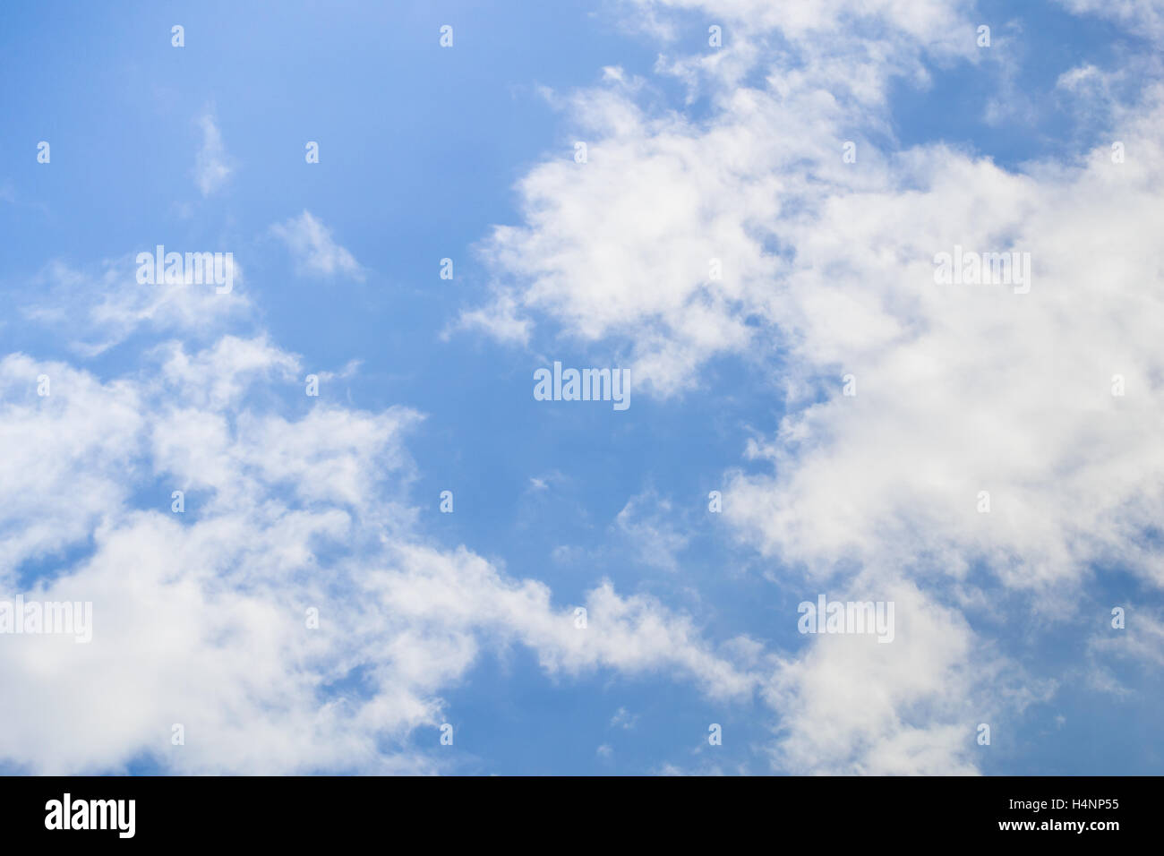 Sky blue background hi-res stock photography and images - Alamy