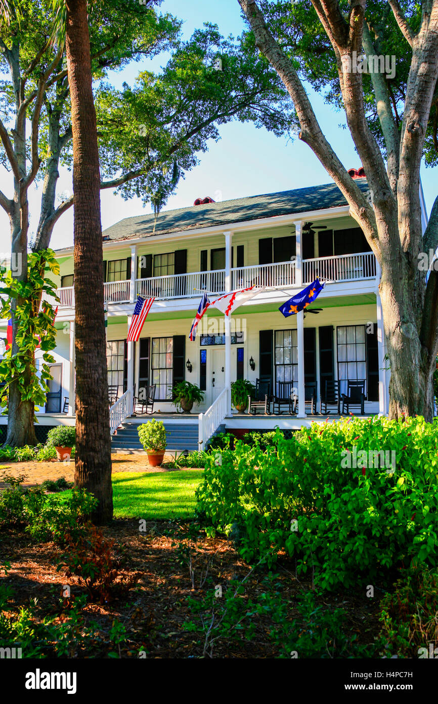 Classic Revival Lesesne House on Ash Street in the historic district of Fernandina Beach City in