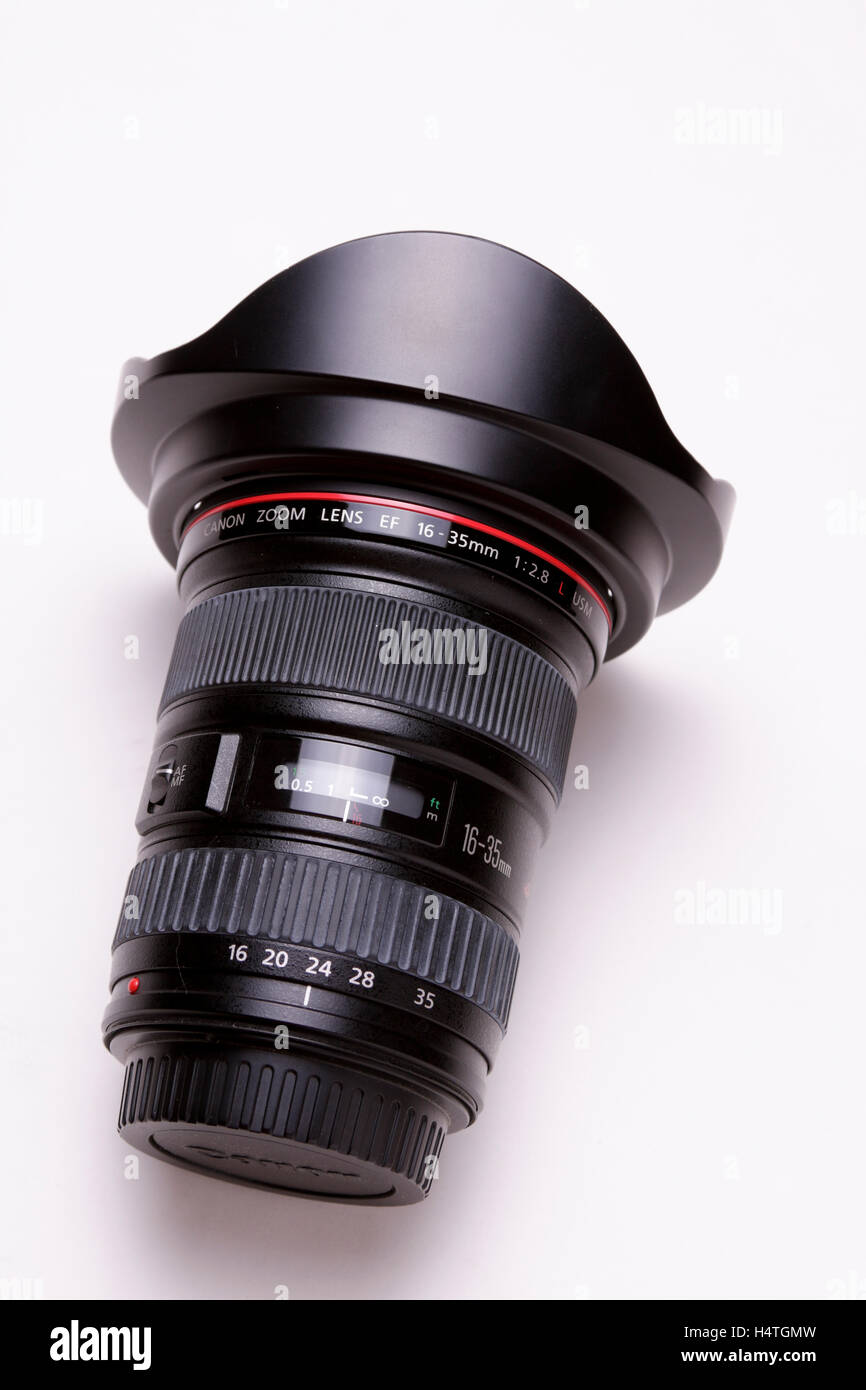 Canon ef on sale wide angle lens