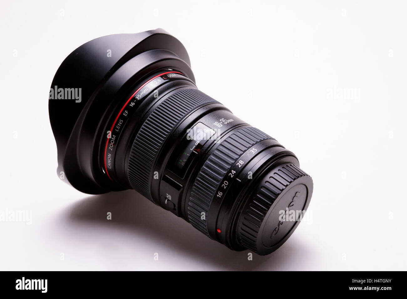 Wide angle lens hi-res stock photography and images - Alamy