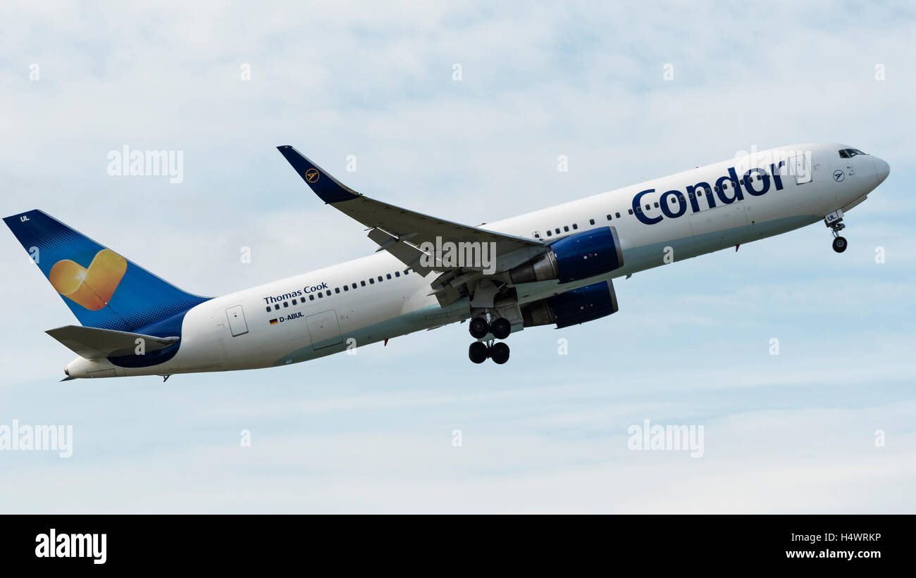 Condor Flugdienst plane Boeing 767-300ER D-ABUL departs departure Vancouver International Airport airborne Stock Photo
