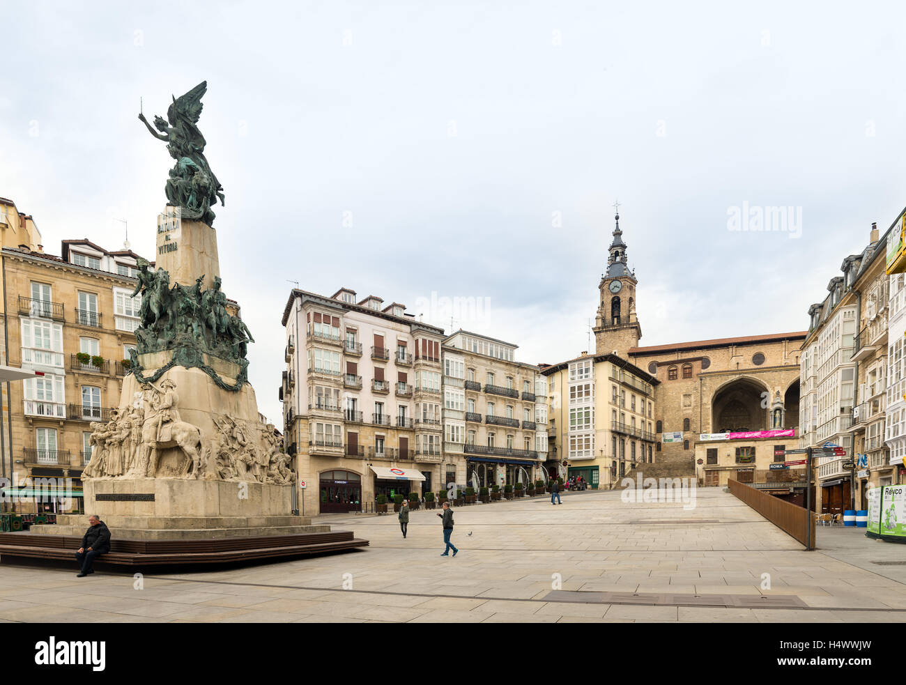 VITORIA-GASTEIZ, SPAIN - OCTOBER 16, 2016: A view of the Virgen Blanca square. At its center stands a monument commemorating the Stock Photo