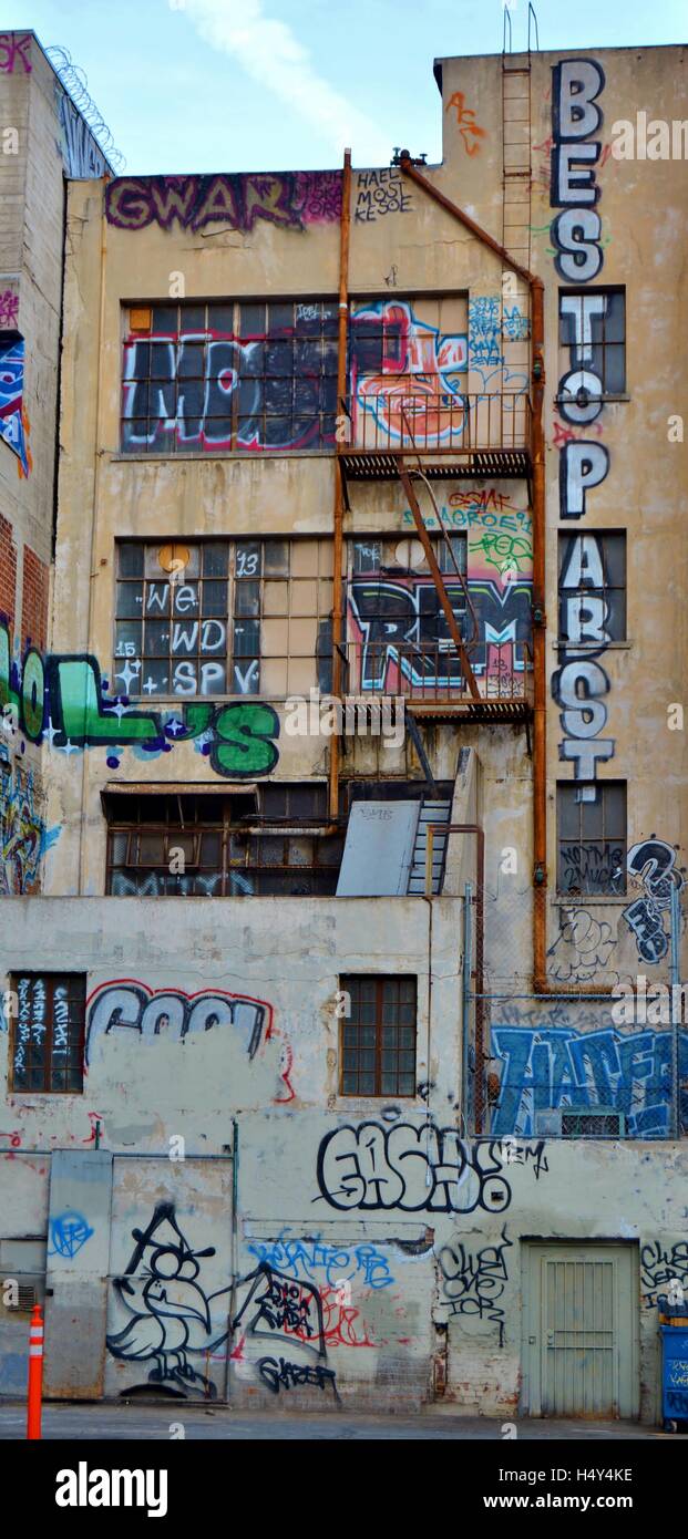 urban,city,life,art,metropolitan,building,old,downtown,graffiti,Los Angeles,ghetto,alley