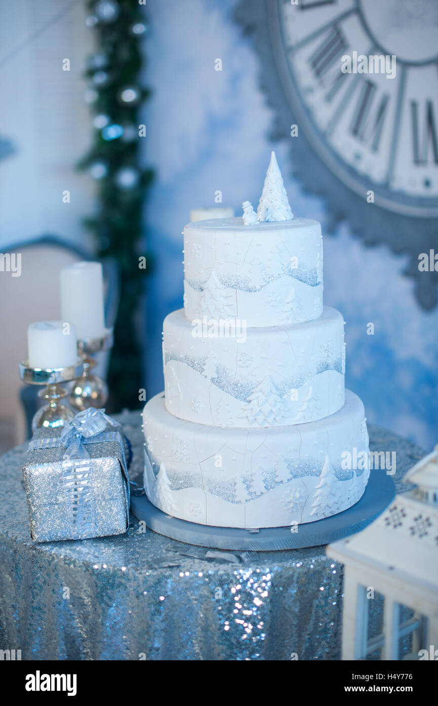 Birthday cake marzipan cake three hi-res stock photography and images -  Alamy, image size:864x1390