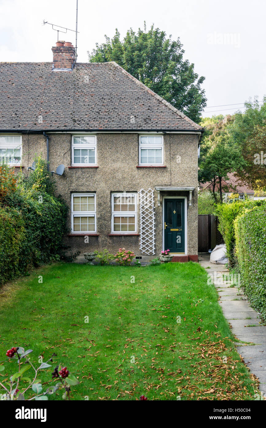 A pebble-dashed semi-detached house in the London suburb of Green Street Green, Kent. Stock Photo