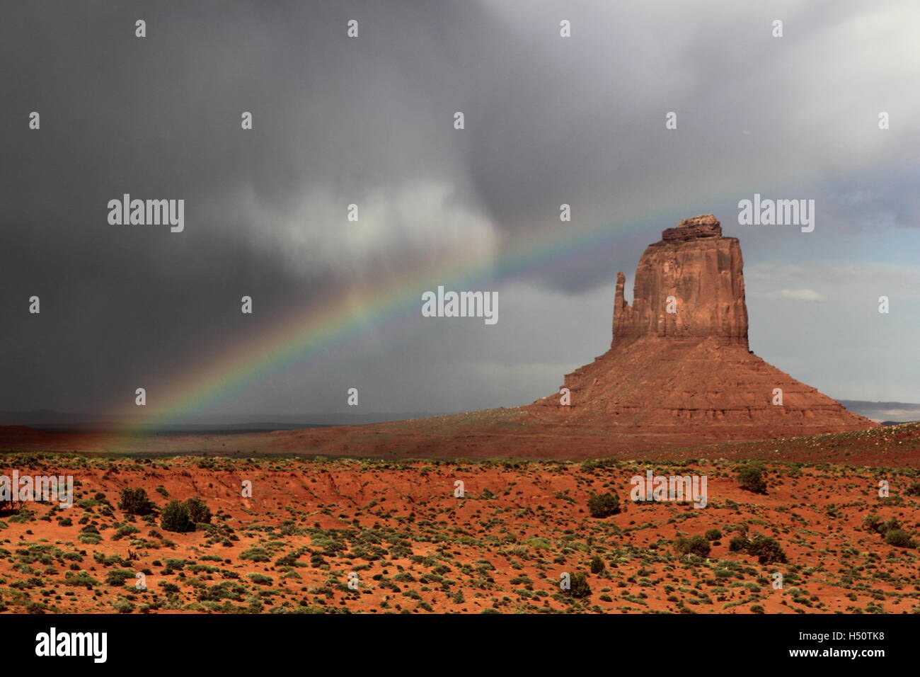 Monument valley rainbow hi-res stock photography and images - Alamy