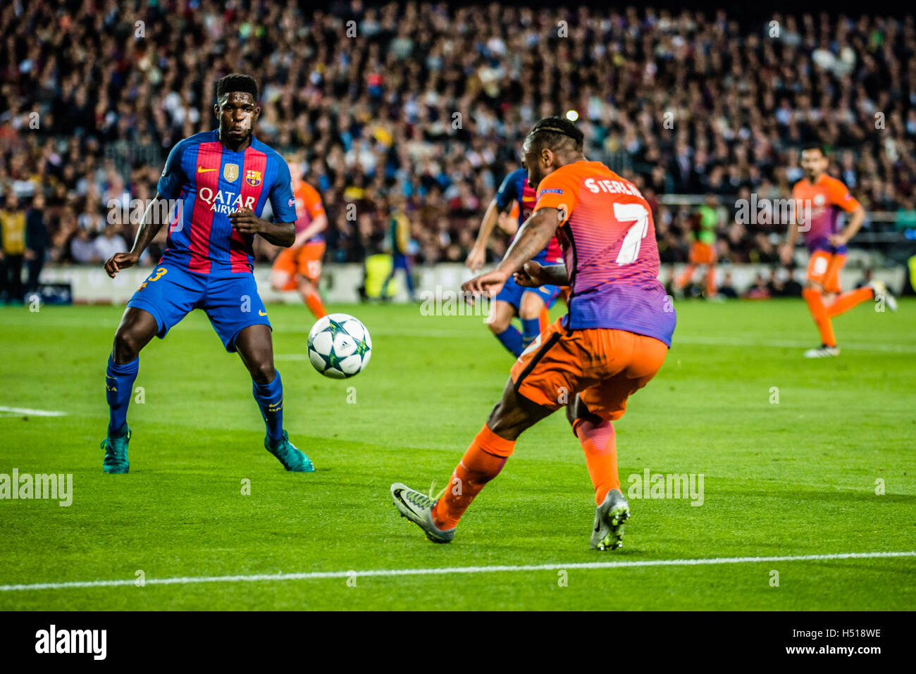 Barcelona, Catalonia, Spain. 19th Oct, 2016. Manchester City midfielder RAHEEM STERLING in action during the Champions League match between FC Barcelona and Manchester City at the Camp Nou stadium in Barcelona Credit:  Matthias Oesterle/ZUMA Wire/Alamy Live News Stock Photo