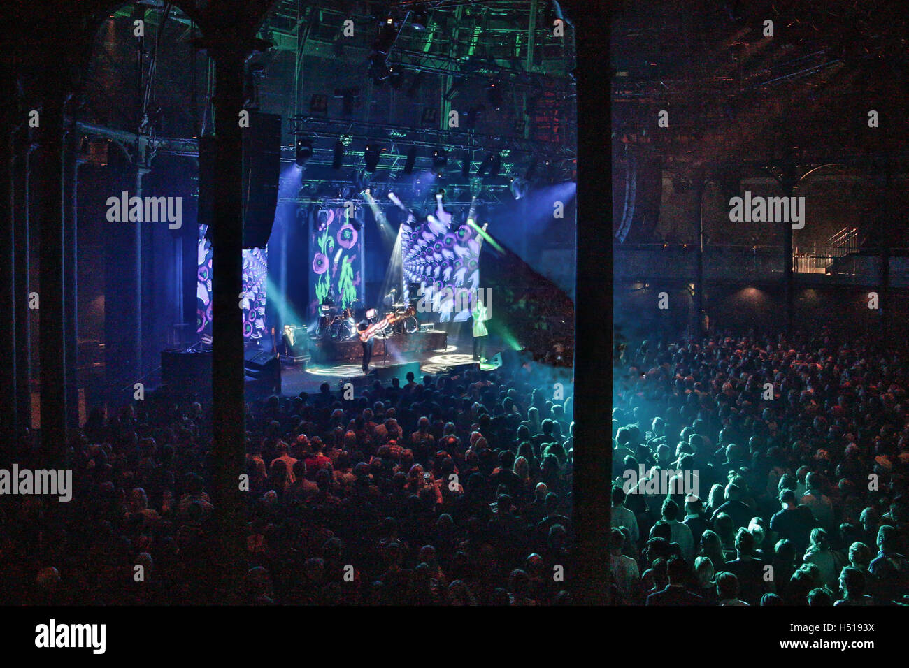 London, UK. 19th October, 2016. Polica performing live on stage at the Roundhouse in Camden, London. Date of photo: Wednesday, October 19, 2016. Credit:  Roger Garfield/Alamy Live News Stock Photo