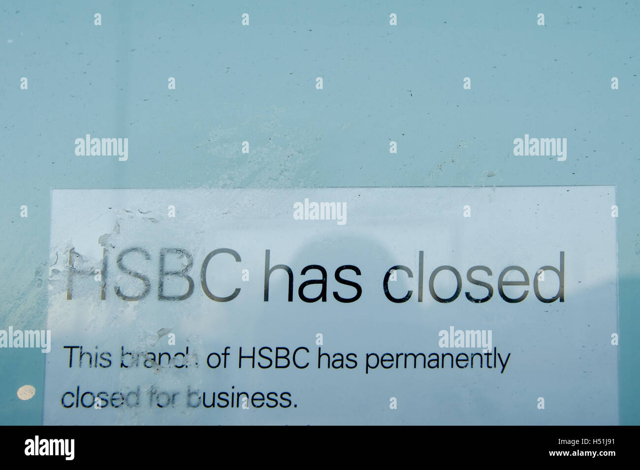 Branch of the HSBC Bank near University of Sheffield South Yorkshire England closes Stock Photo