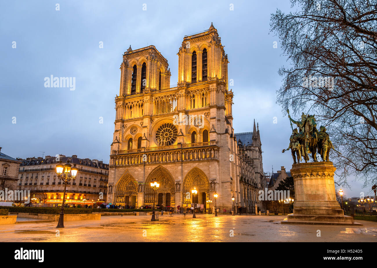 Evening view of the Notre-Dame de Paris - France Stock Photo