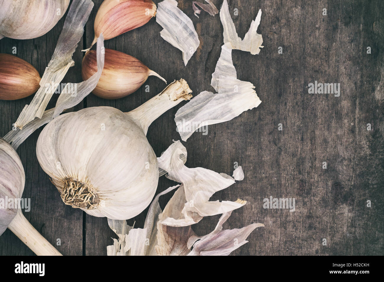Garlic cloves top view hi-res stock photography and images - Alamy