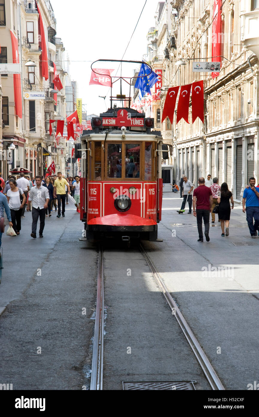 Shopping Mall In Istanbul Turkey High Resolution Stock Photography And Images Alamy