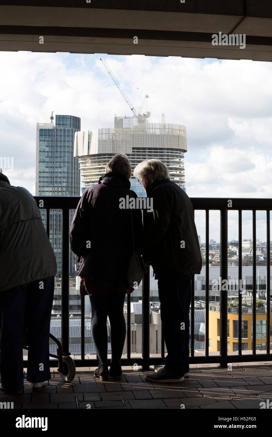 People on the Tate Modern Switch House viewing terrace, London, UK Stock Photo