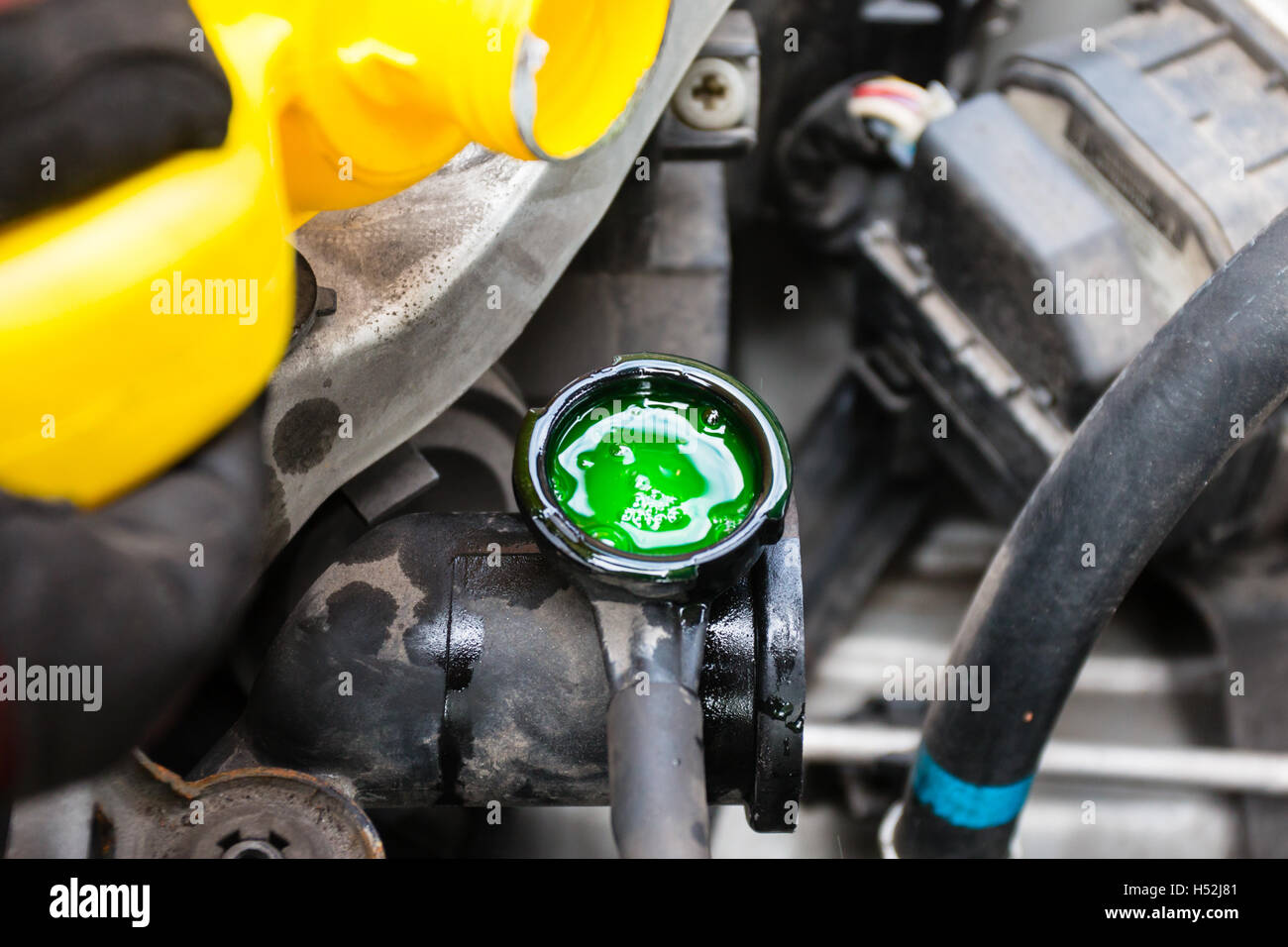 Coolant fill hi-res stock photography and images - Alamy