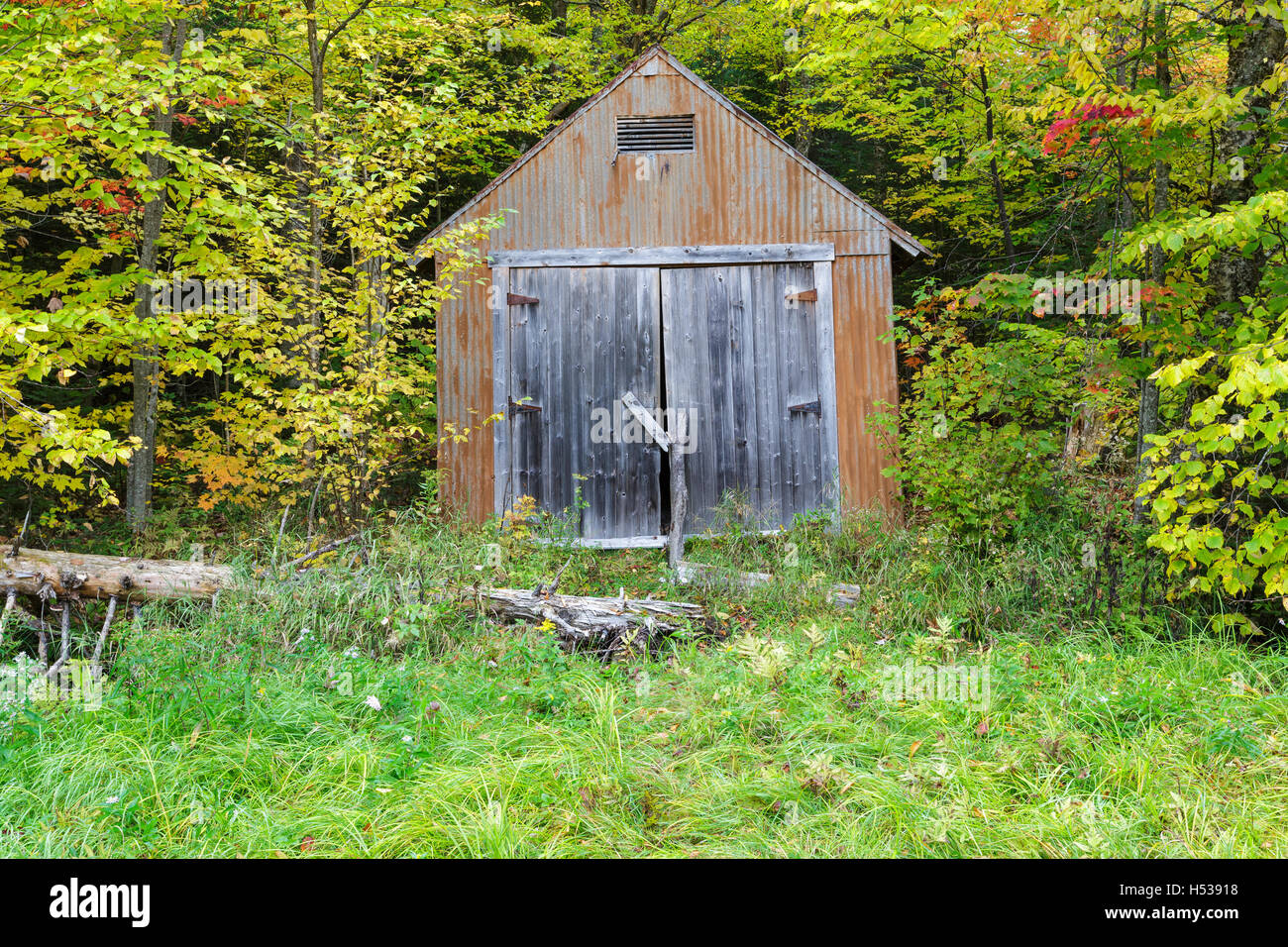 Old shed at the Fabyan Guard Station along the old Jefferson Turnpike (now Old Cherry Mountain Road) in Carroll, New Hampshire. Stock Photo