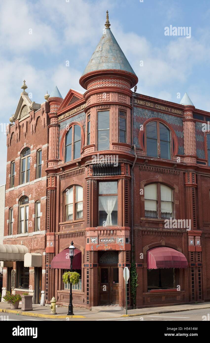 The historic Crawford County Bank building located in Van Buren