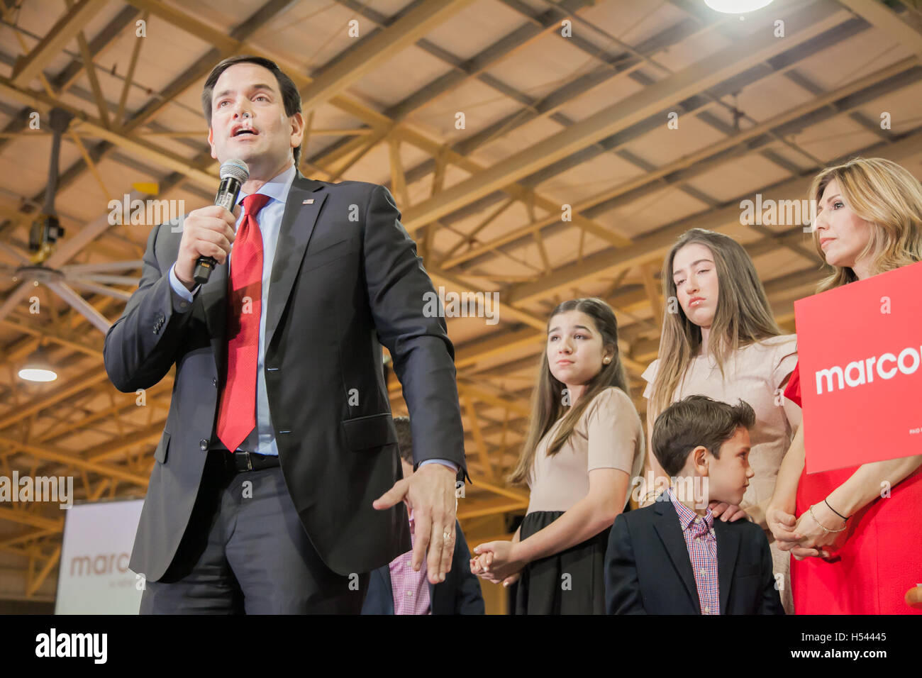 Republican presidential Candidate Marco Rubio speaks, as daughters
