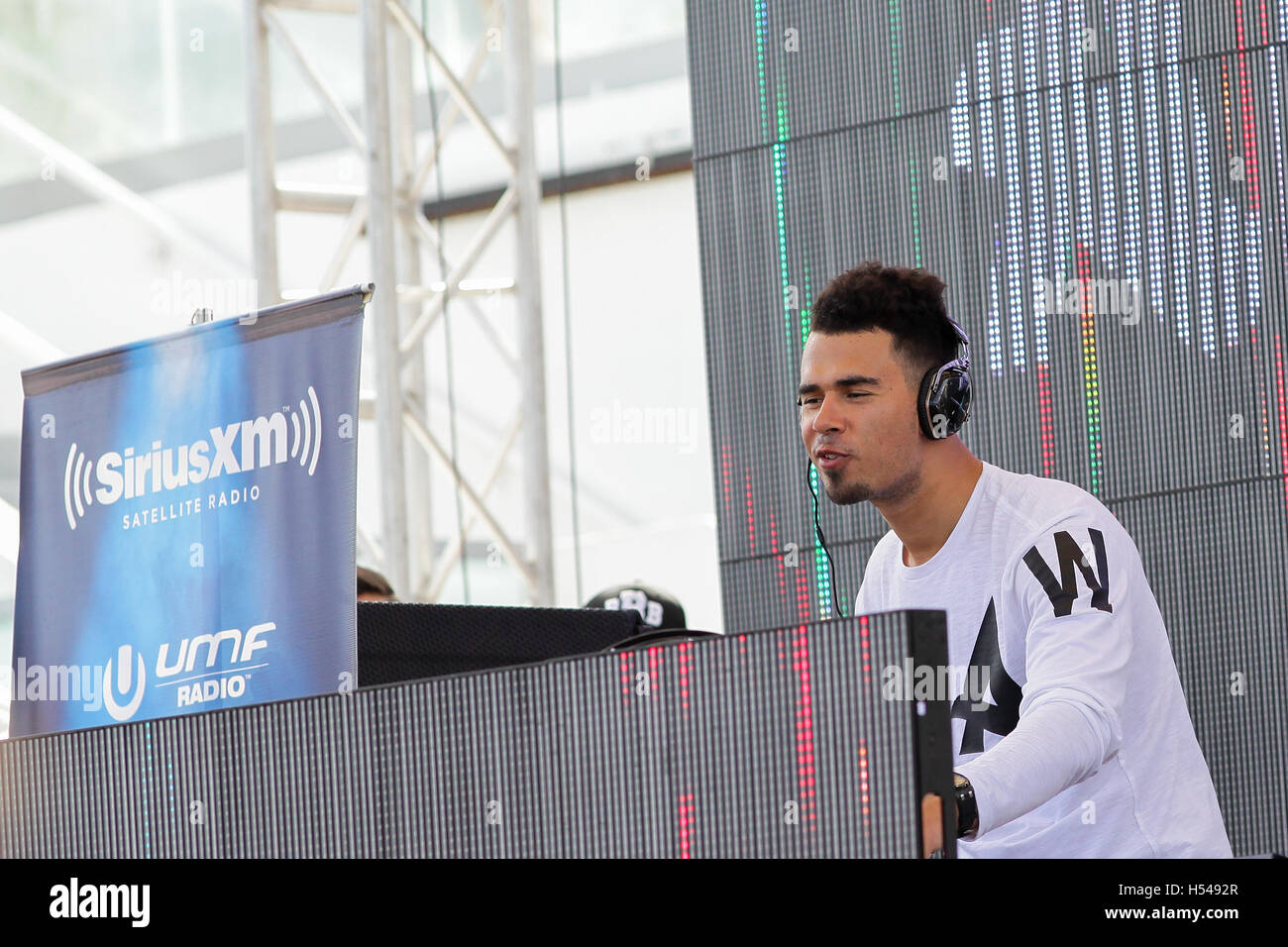 Sirius xm dj hires stock photography and images Alamy