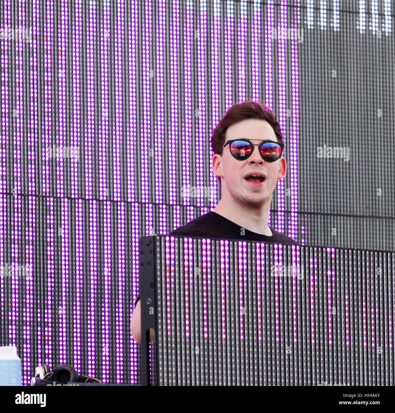 Sirius xm dj hires stock photography and images Alamy