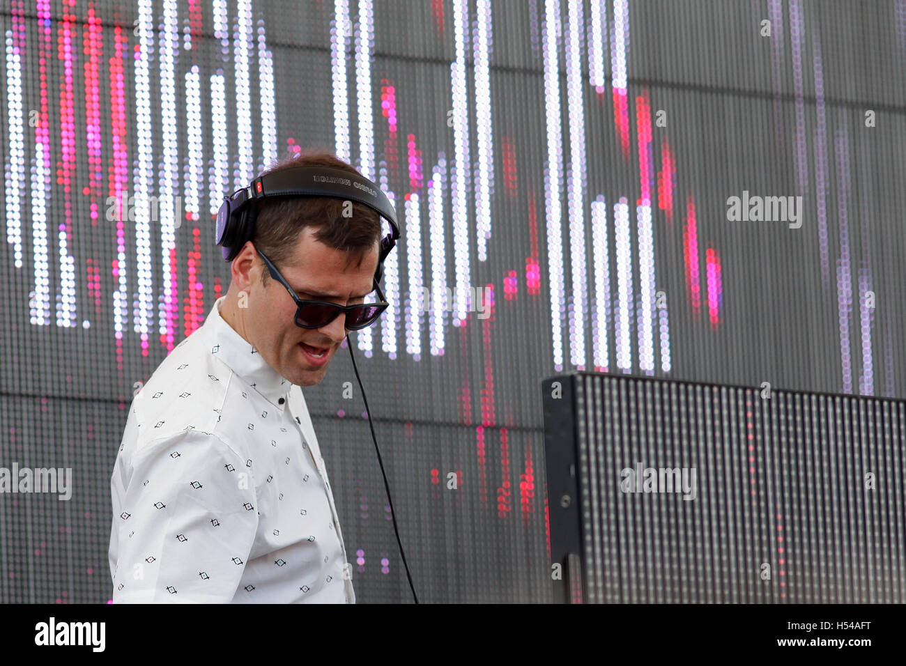 Sirius Xm Dj High Resolution Stock Photography and Images Alamy