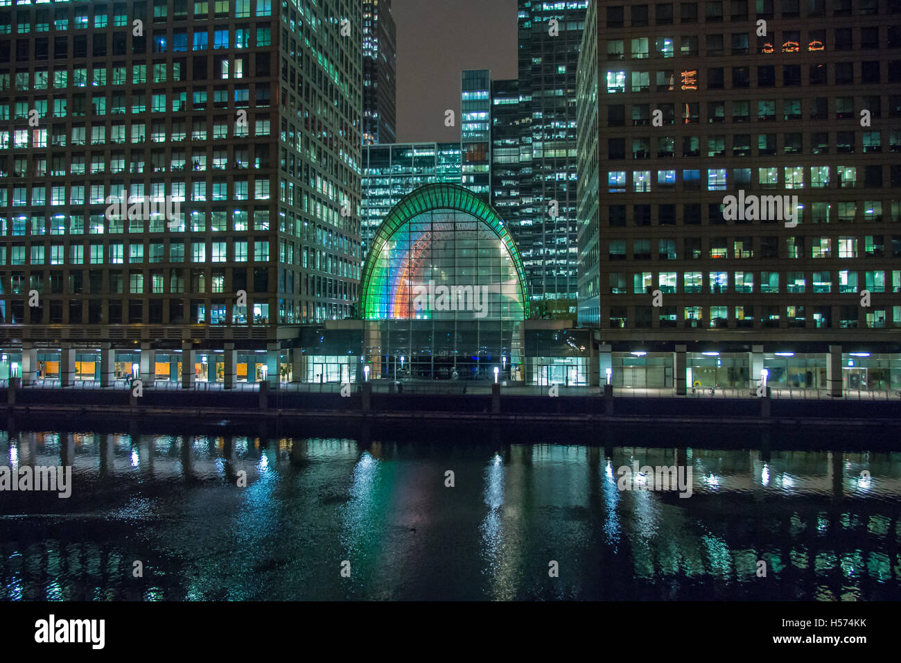 Canary Wharf London at Night Stock Photo - Alamy