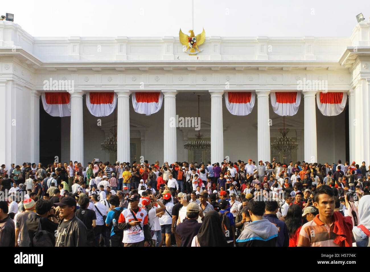 Mob at the front of Indonesian Presidential Palace in Jakarta. Stock Photo