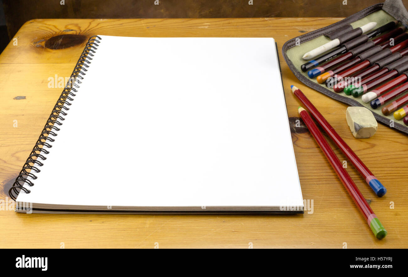 Blank art drawing pad colour hi-res stock photography and images - Alamy